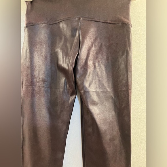 21. Spanx Ready to Wow Faux Leather Leggings High Rise Wine Medium - Picture 8 of 16